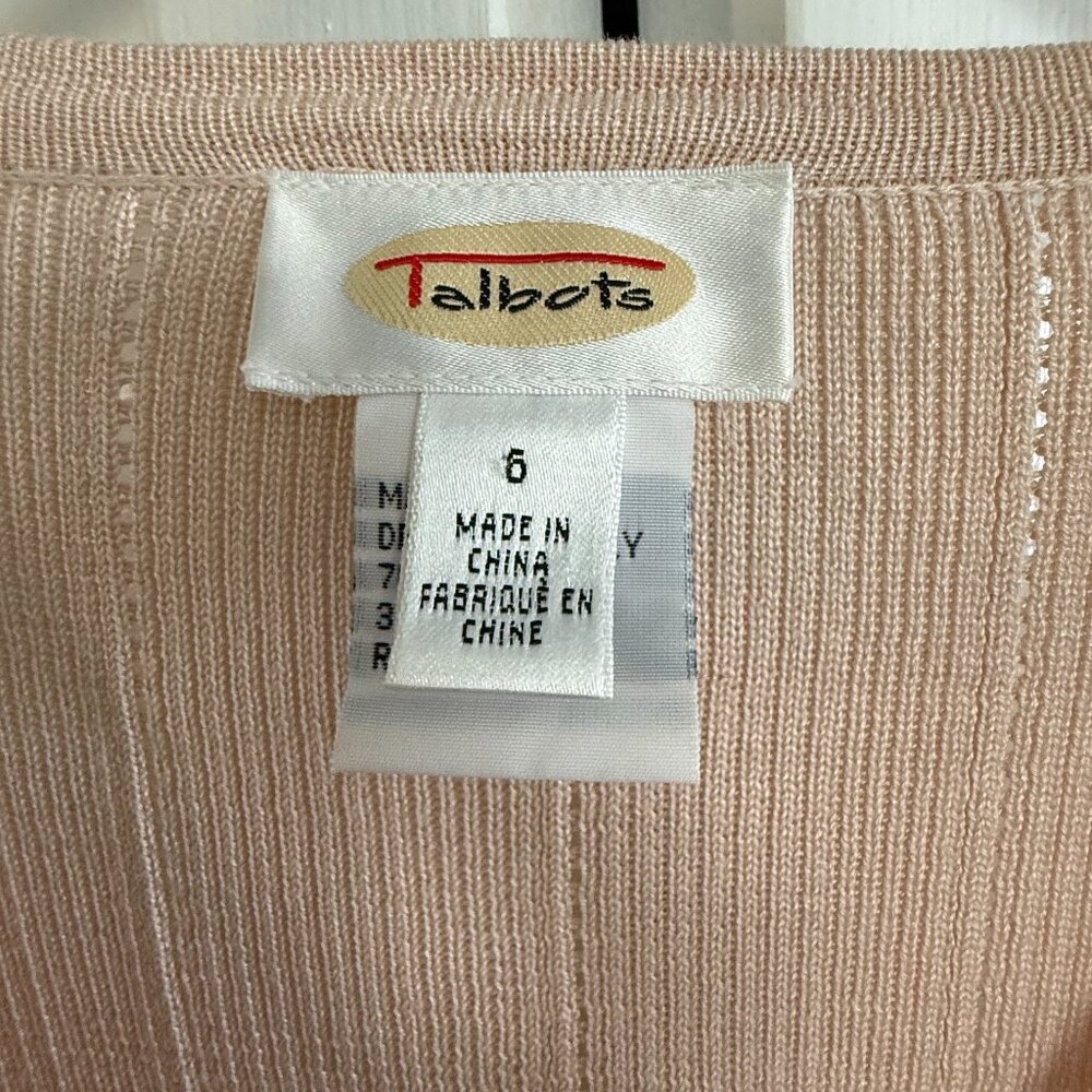 Talbots size 6 Ribbed-knit V-neck Cardigan
